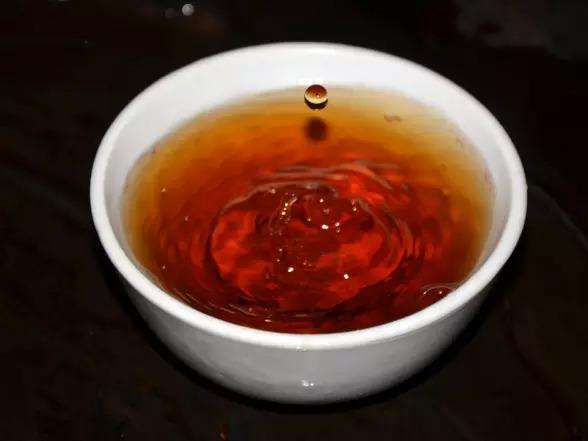 六堡茶深度思考丨关于六堡茶的年份和原料